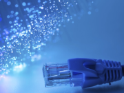 Ethernet Cabling: Kopper vs. Fiber - Pyth yw an dewisyow gwell?